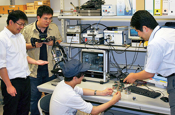 Micro Robotics Laboratory