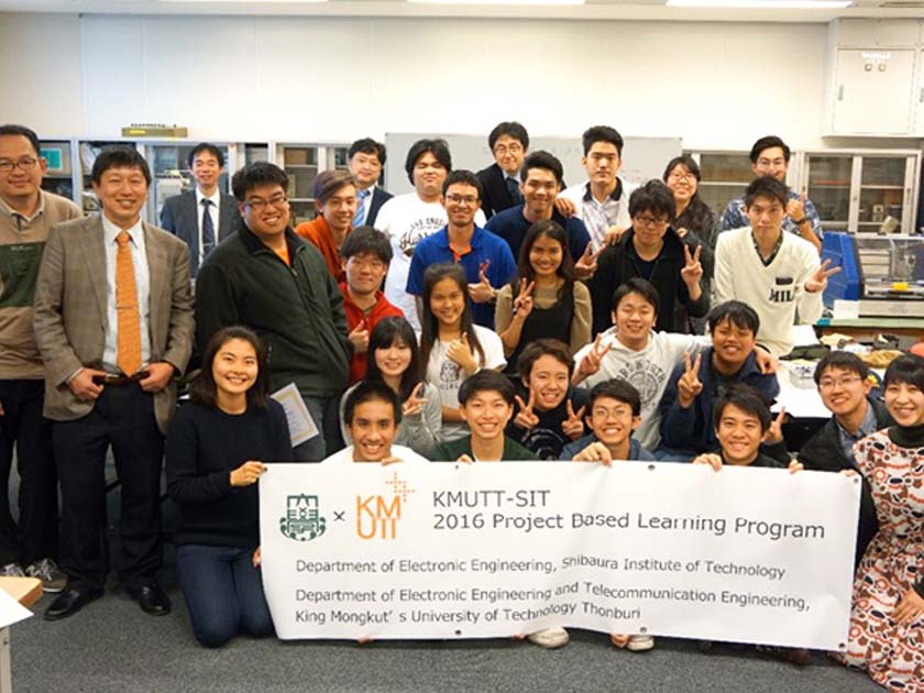 日本とタイの学生による電子工学システムの共同開発PBLプログラム