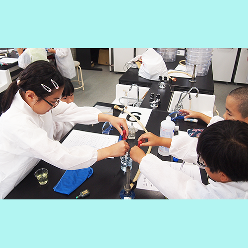 23a401 楽しい化学実験教室_扉