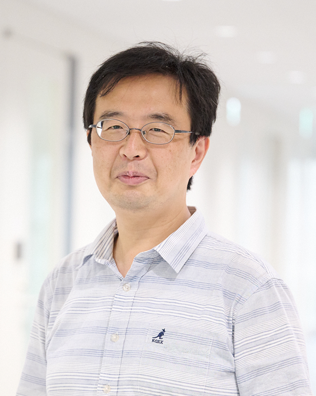 22b202 新 藤田先生写真