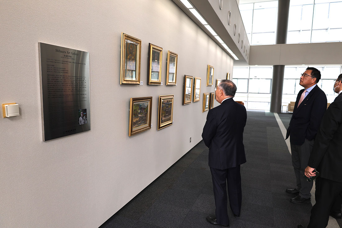 豊洲キャンパス内に「Shibaura Art Gallery 松浦莫章展」を設置しま