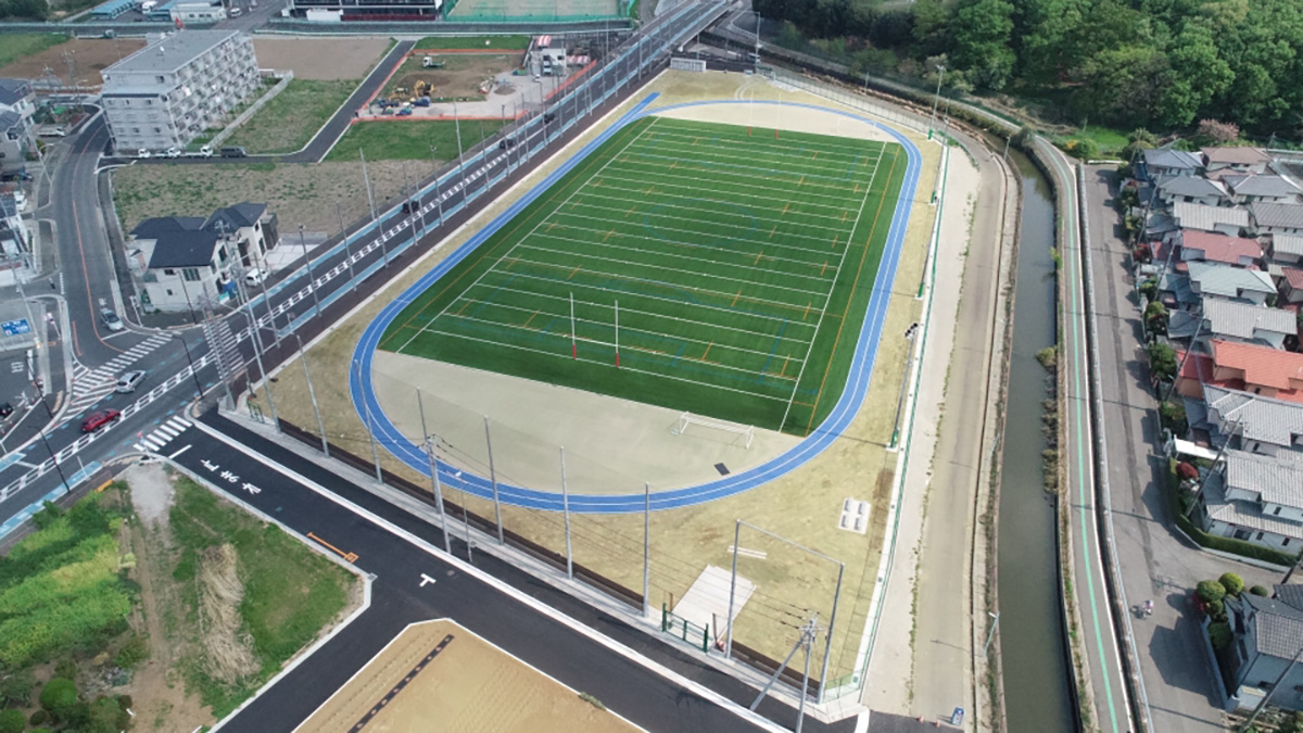 大宮キャンパスに第2グラウンドが完成 安全祈願祭を実施 芝浦工業大学 大宮キャンパスに第2グラウンドが完成 安全祈願祭を実施 芝浦工業大学