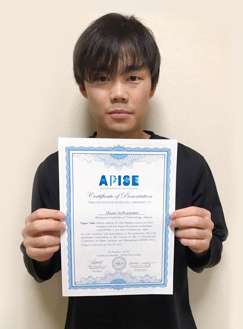 受賞本文写真_内山さん