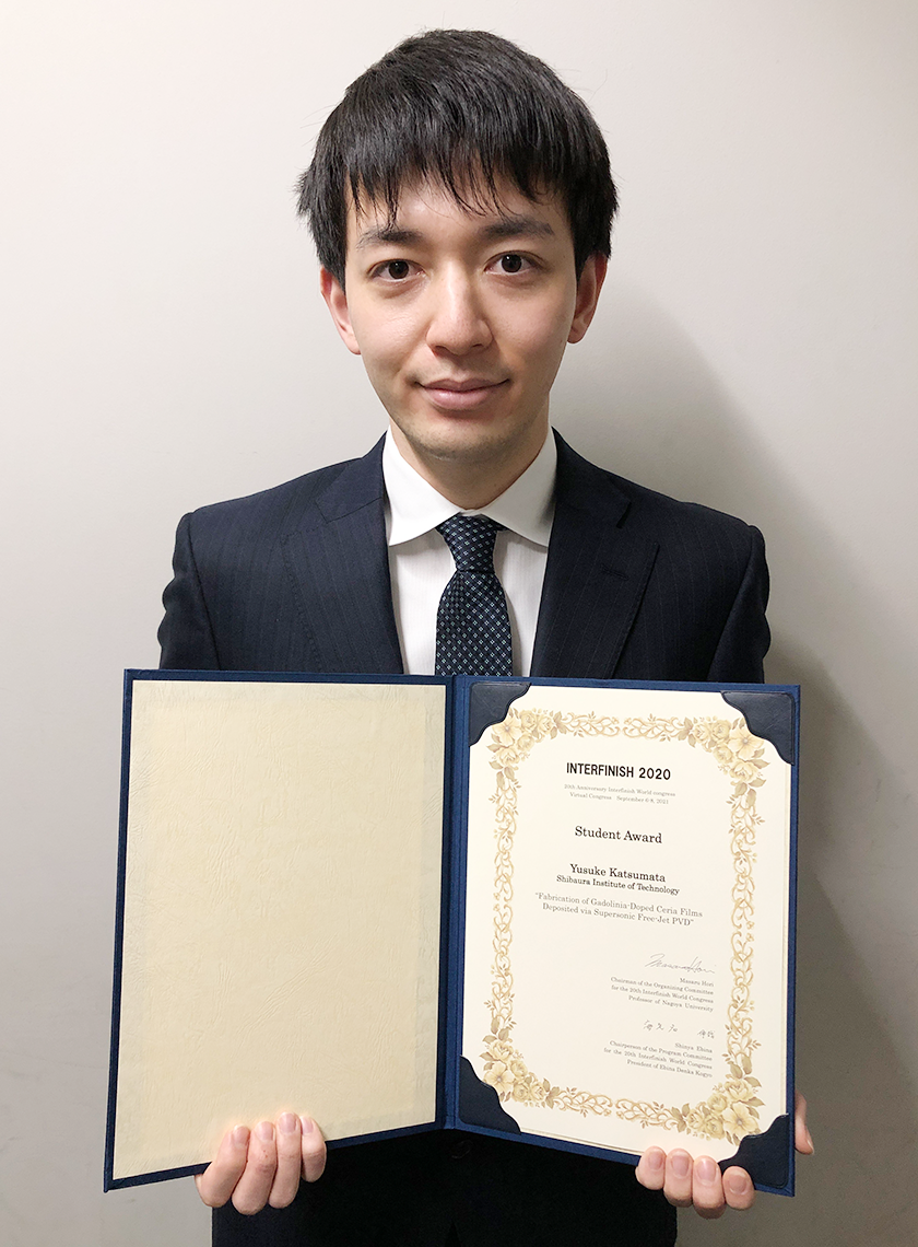 受賞本文写真_勝亦さん
