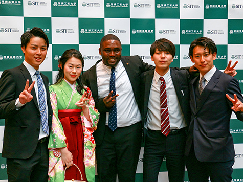 17年度 学位記授与式が挙行されました 芝浦工業大学